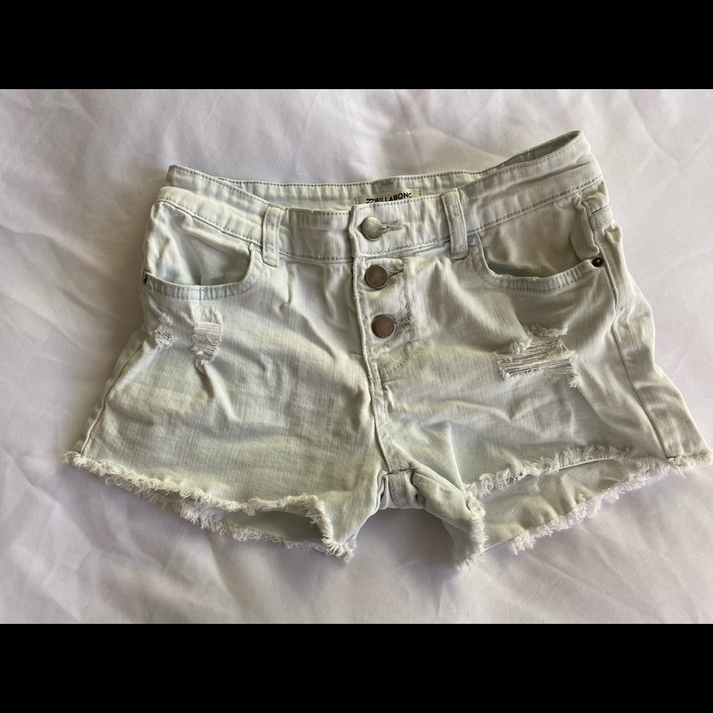 Billabong light wash size 24 shorts